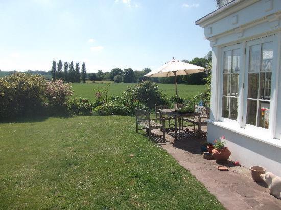 The Old Rectory Bed & Breakfast Abergavenny Εξωτερικό φωτογραφία