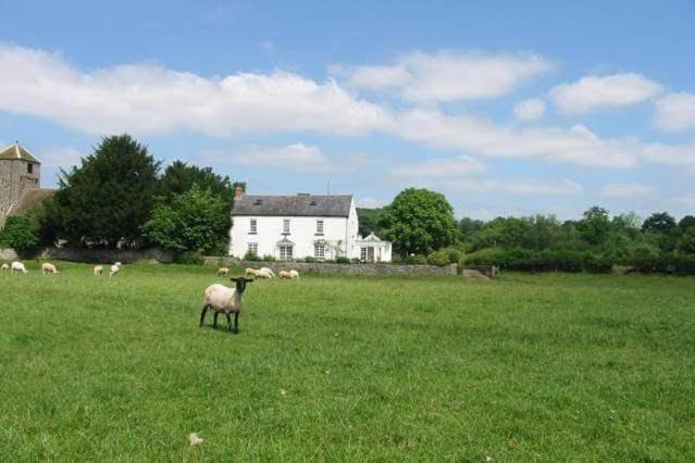 The Old Rectory Bed & Breakfast Abergavenny Εξωτερικό φωτογραφία